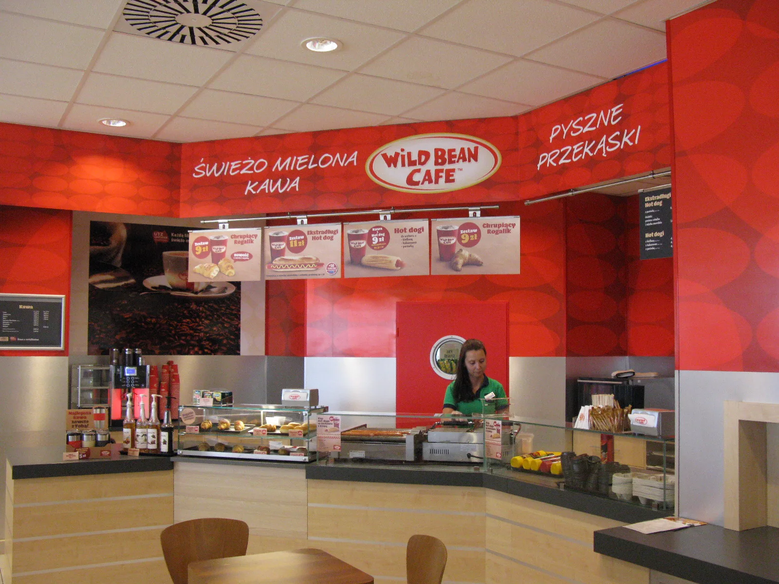 Wild Bean Cafe na stacji BP Krępice — strefa gastronomii